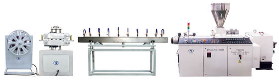 خرید 10-38mm پودر نرم PVC به extruder شفاف لوله باغ لوله دستگاه توسط جدید طراحی موازی دو پیچ extruder online manufacture