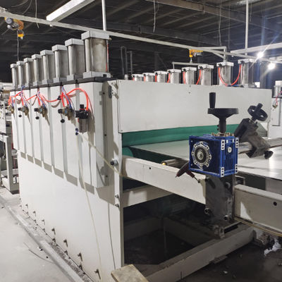 comprar Línea de producción de extrusión de placas de cristal de carbono Shenzhen HYPET, fabricante de máquinas para la fabricación de equipos de tableros de espuma de PVC de tres capas online manufacture